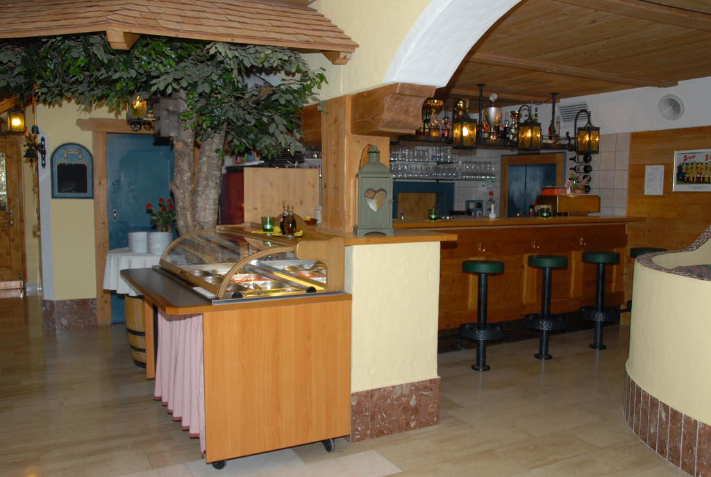 Laterndl-Wirt Hotel Санкт Файт им Понгау Екстериор снимка